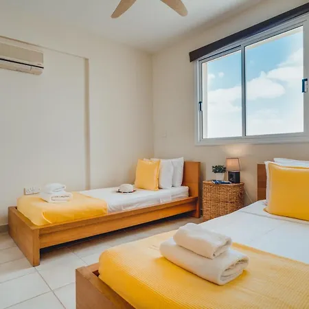 Apartment White Rose Paralimni